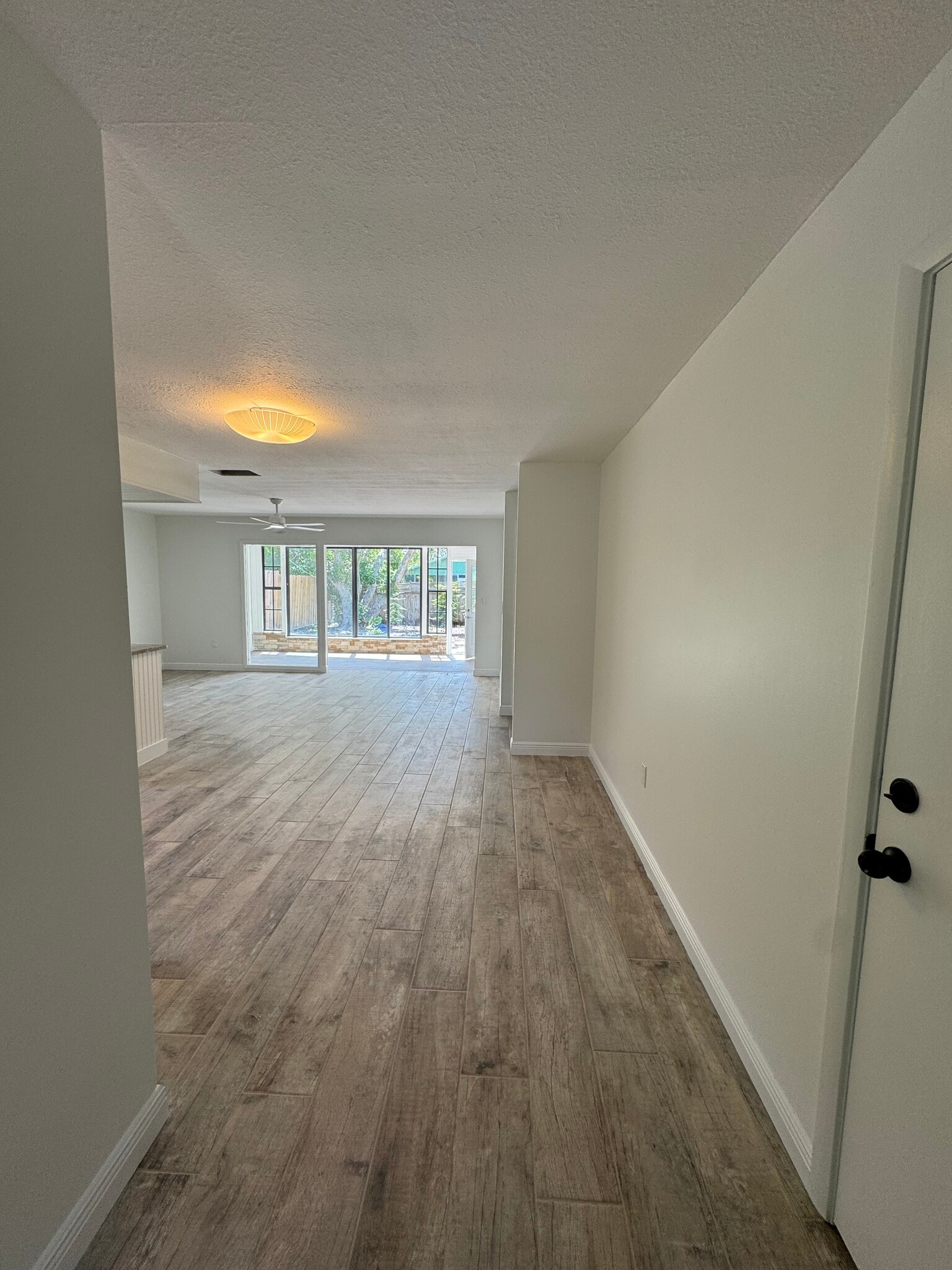 Building Photo - 4142 Iola Dr