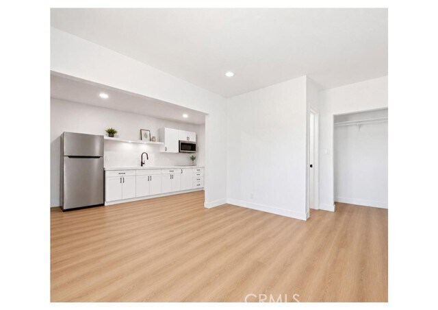 Building Photo - 7629 Arcola Ave