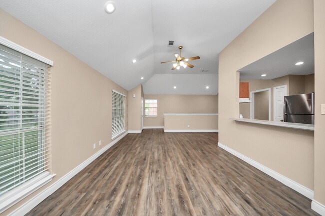 Building Photo - 1163 Lovett St