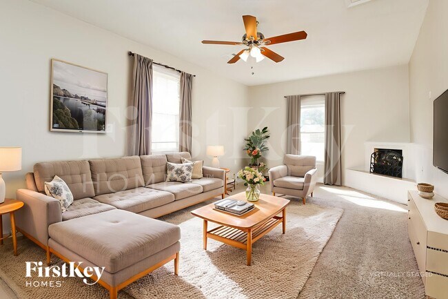 Building Photo - 303 Longstreet St