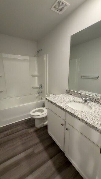 Building Photo - 124 Brexley Dr