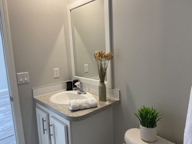 Building Photo - 488 Bimini Cay Cir