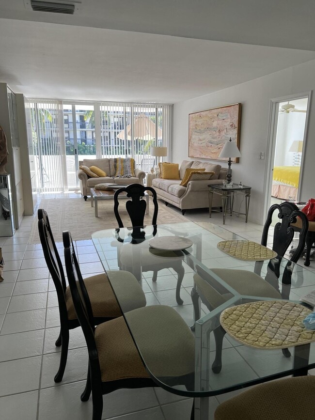 Building Photo - 2773 S Ocean Blvd