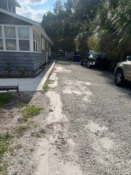 Building Photo - 716 Maryland Ave