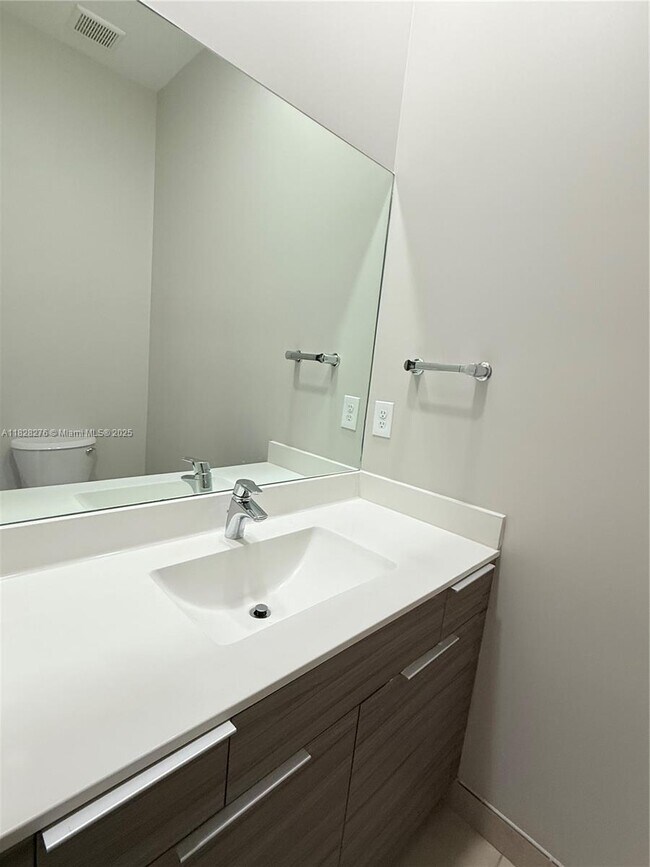 Building Photo - 13651 SW 158th Pl