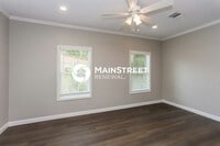 Building Photo - 3 Bedroom Pet-Friendly Home in St. Petersb...