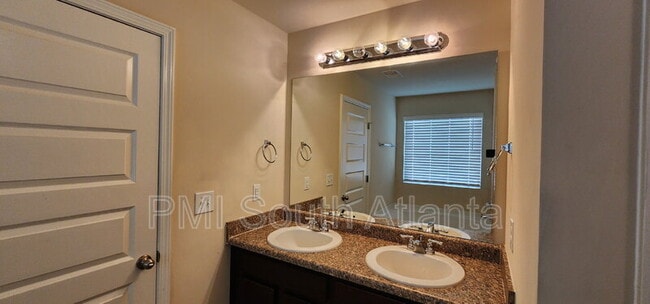 Building Photo - 651 Mill Creek Trail