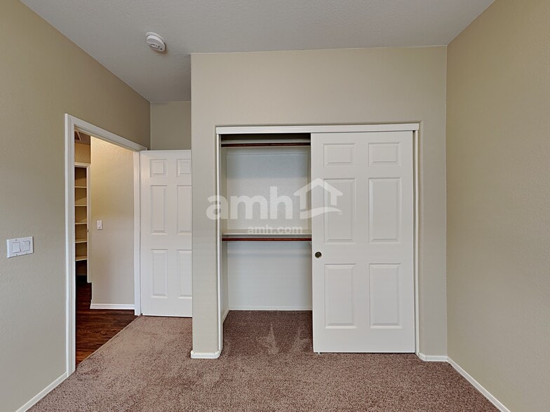 Building Photo - 13369 W Evans Dr