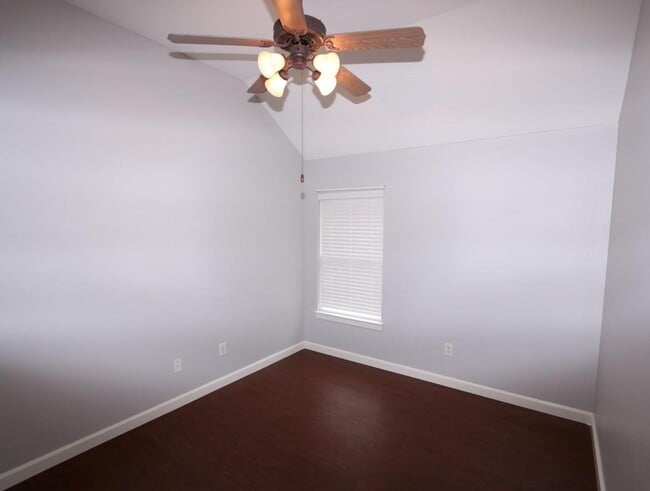 Building Photo - 28238 Daystrom Ln