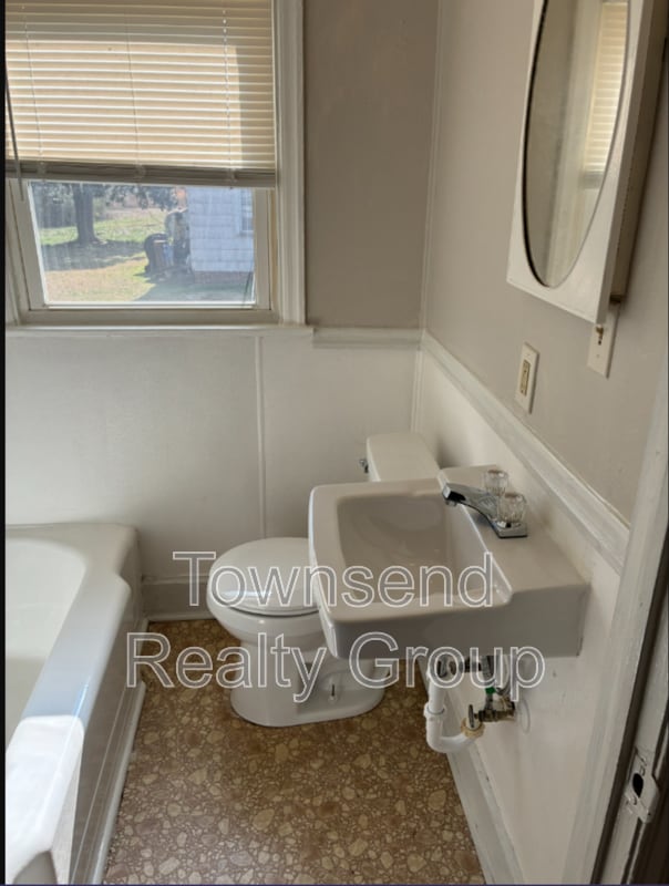 Building Photo - 2181 Culp Cir