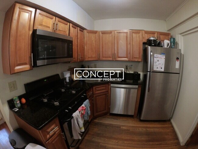 Building Photo - 241 Freeman St