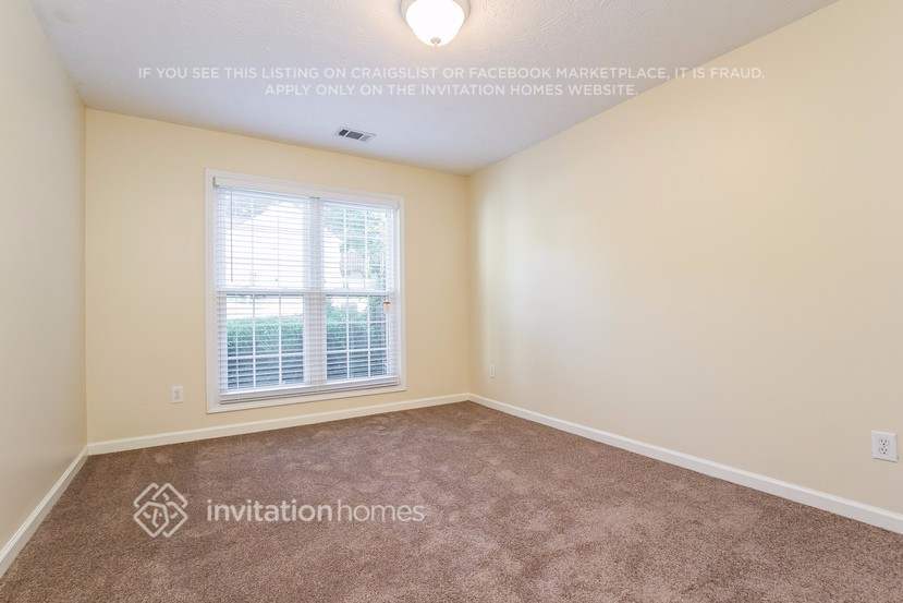 Building Photo - 855 Simon Ive Dr