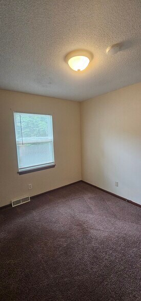 Building Photo - 3212 N 68th St