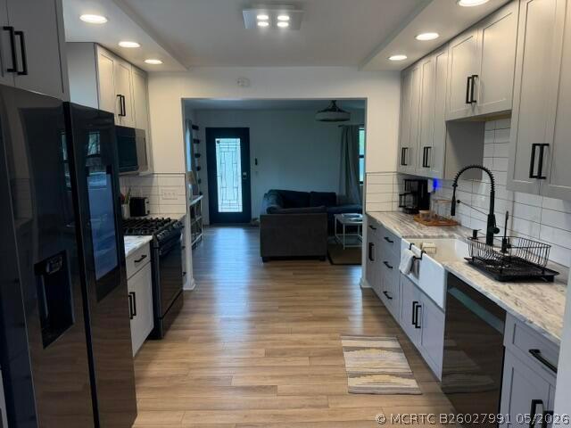 Building Photo - 211 Princeton Dr