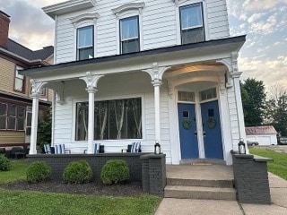 Building Photo - 1207 E Spring St