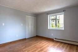 Building Photo - 22 Irving St