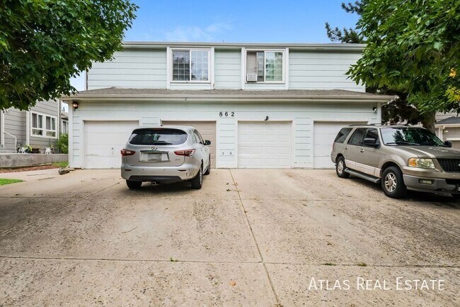 Building Photo - 862 S Uravan Ct