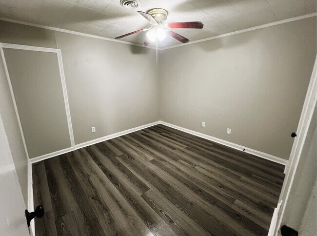 Building Photo - 4327 Zelda Ln