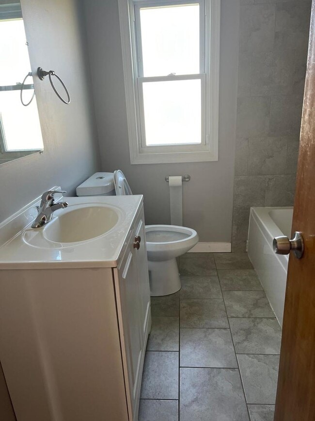 Building Photo - 438-155 155th St