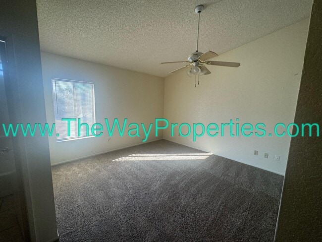Building Photo - 10660 Cottonwood Ave