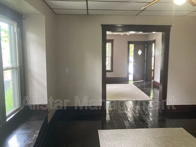 Building Photo - 3786 W 37th St