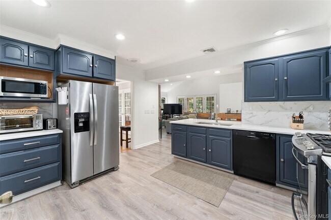 Building Photo - 14 Earlwood Dr