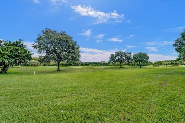 Building Photo - 1502 Whitehall Dr