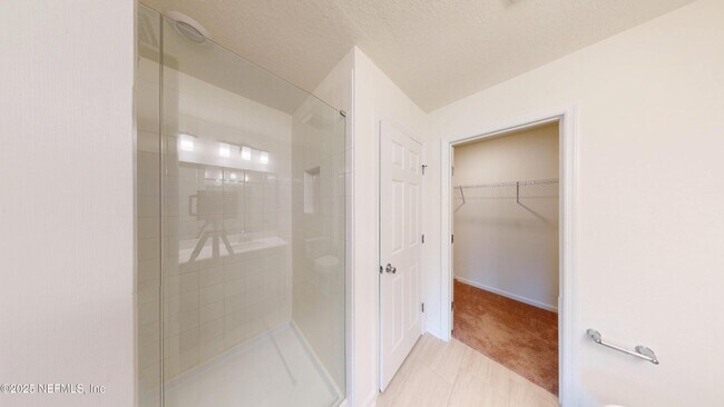 Building Photo - 11172 Stapleton Dr