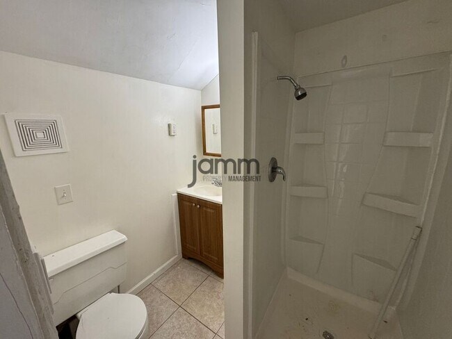 Building Photo - 12611 Franklin Blvd