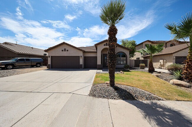 Building Photo - Charming 4BD, 2BA home in Chandler!