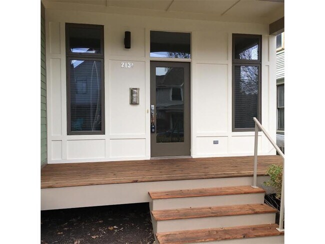 Building Photo - 2134 N Pennsylvania St