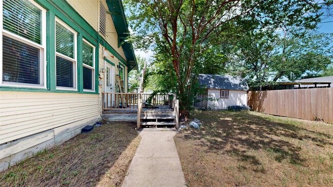 Building Photo - 307 Brogdon St