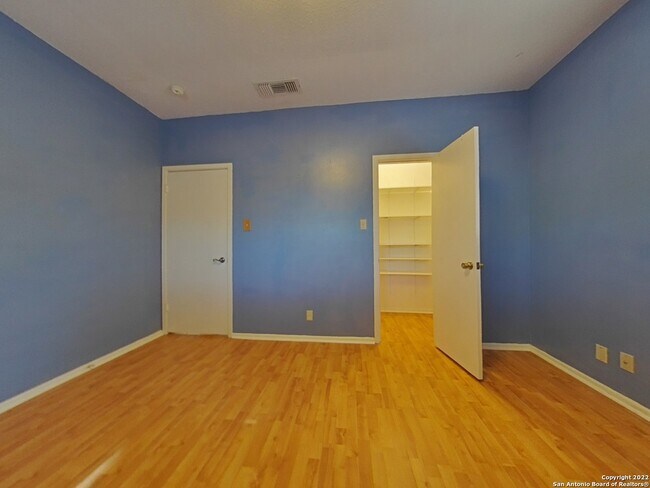 Building Photo - 8823 Wellesley Manor Dr