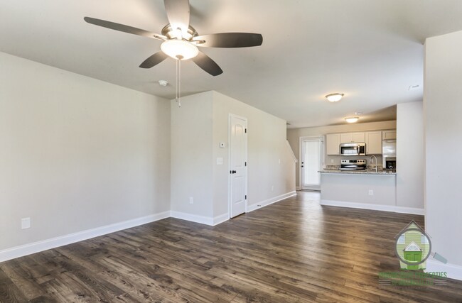Building Photo - 111 Sitton Dr
