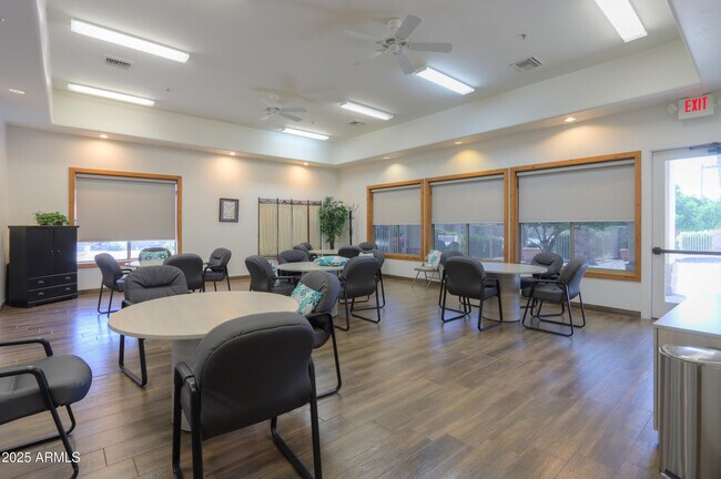 Building Photo - 1441 N Desert Willow St