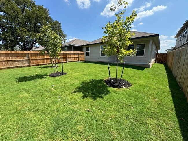 Building Photo - ONE STORY | 3 BEDROOM | 2 BATH | BUILT 2024 | RIVERSTONE AT WESTPOINT