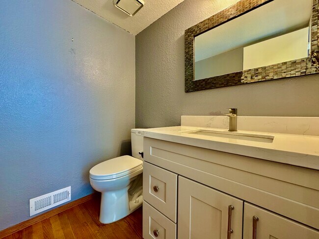 Building Photo - 5317 Creek Estates
