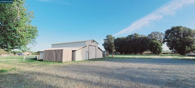 Building Photo - 5750 Sellers Ave