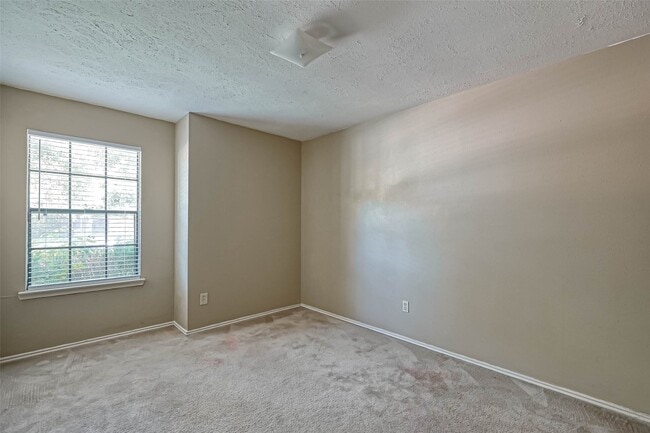 Building Photo - 923 Mayweather Ln