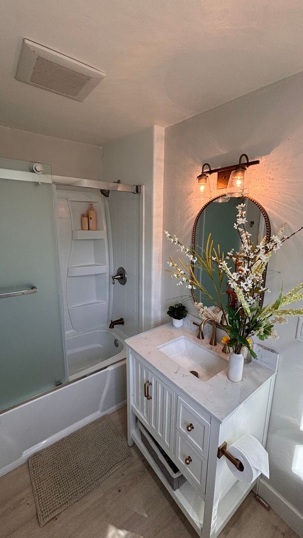 Building Photo - Charming 1 bed/1 bath ADU Studio in Upper Seaside