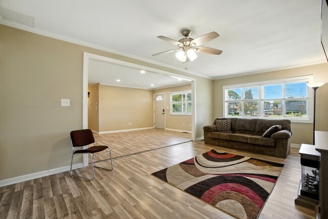 Building Photo - 1037 Randall Ct