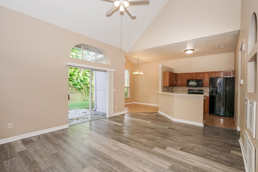 Building Photo - 1091 Brielle Ct