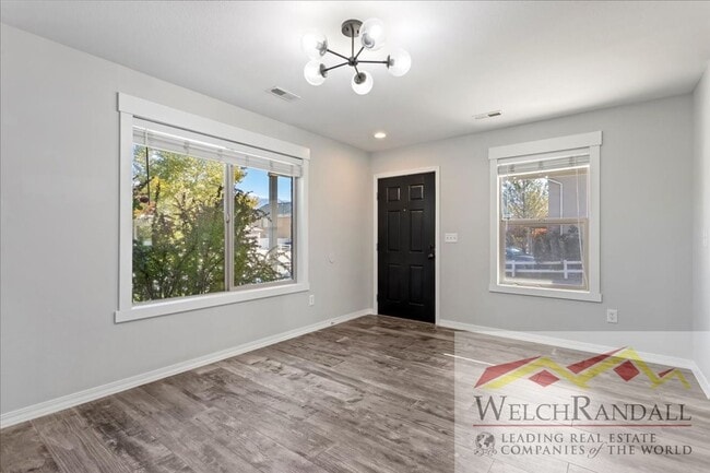 Building Photo - Beautiful Single-Family Home in Kaysville