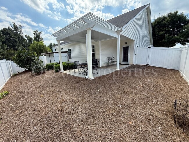 Building Photo - 2551 Farm Acres Ct