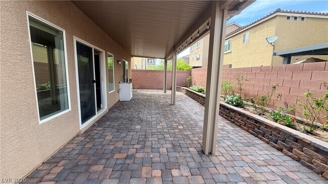 Building Photo - 5718 Woodchester Ave