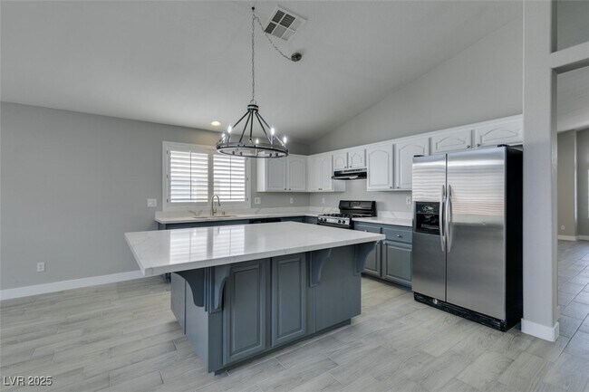 Building Photo - 2744 Summerchase Ln