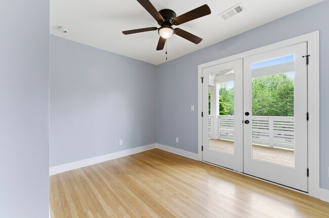 Building Photo - 103 Berkeley Rd