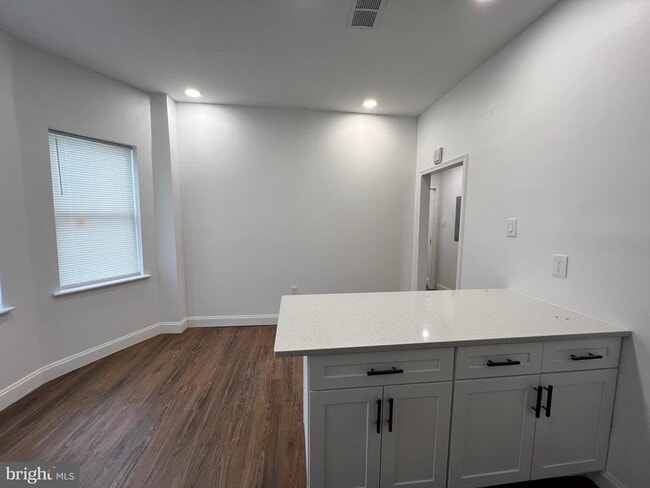 Building Photo - 2145 Elkins Ave