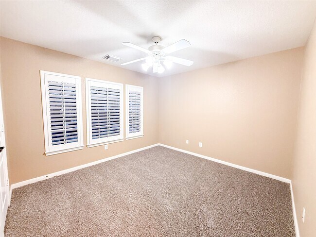 Building Photo - 79 W Shale Creek Cir