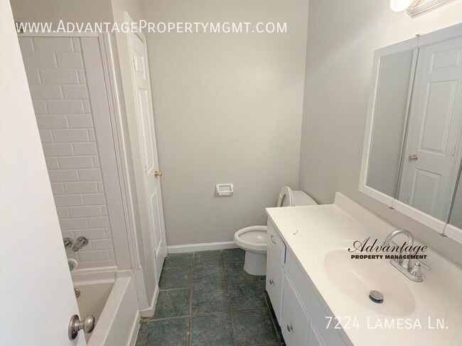 Building Photo - 7224 Lamesa Ln
